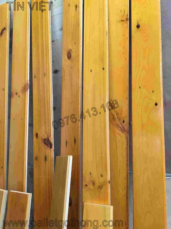 gỗ thông pallet đã sơn